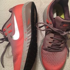 Purple & Melon Nike Zoom Structure Shoes